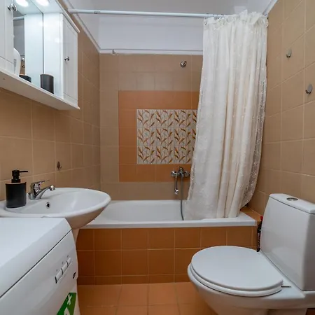 Summer Breeze Apartment