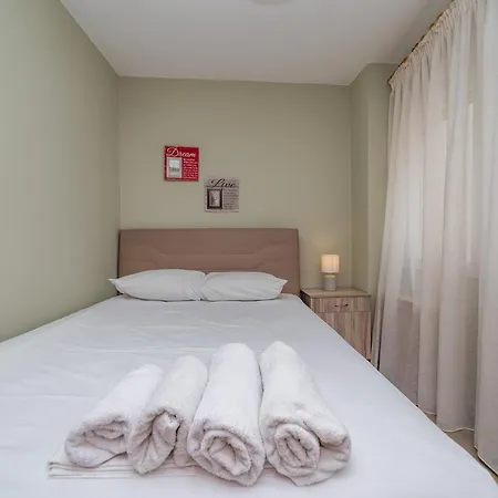 Summer Breeze Apartment Nea Iraklitsa