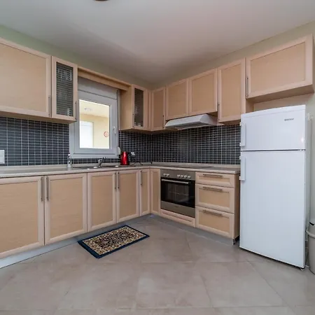 Summer Breeze Apartment Nea Iraklitsa