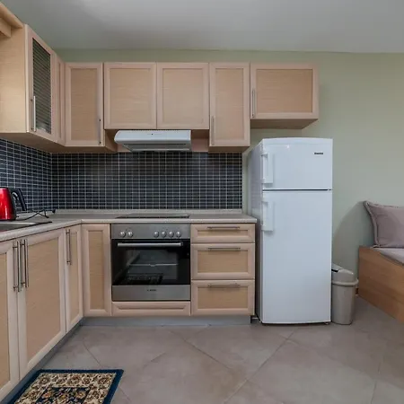 Summer Breeze Apartment Nea Iraklitsa